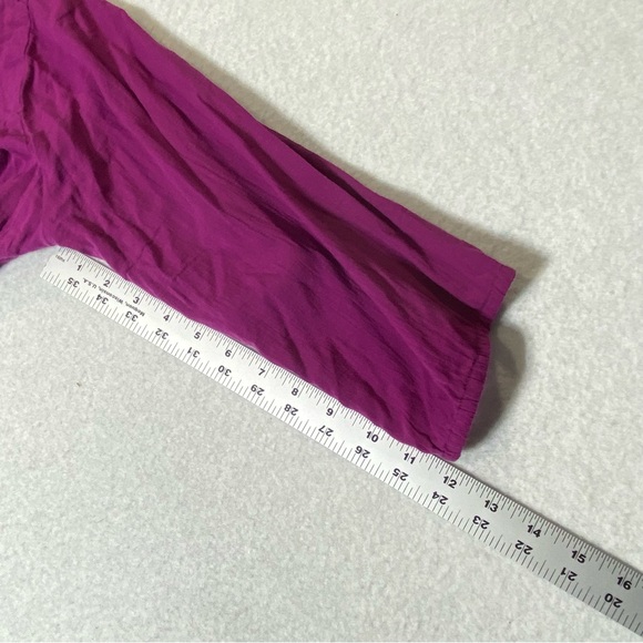 Old Navy Tunic Top Blouse Womens M Fushia 3/4 Sleeve Button Henley V Neck Career - Picture 14 of 14